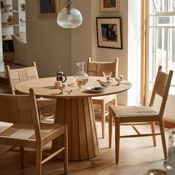 Neptune Tables 4 seater Stratford Round Dining Table