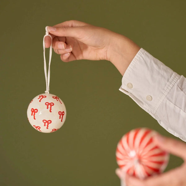 Neptune Seasonal_Christmas_Christmas tree decorations default Ridley Red Bows Papier Mâché Bauble