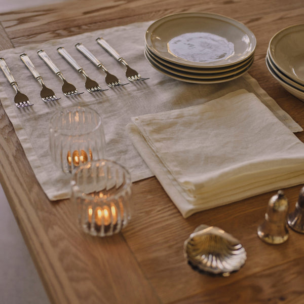 Neptune Furniture_Living & dining furniture_Dining tables Arundel Rectangular Oak Dining Table