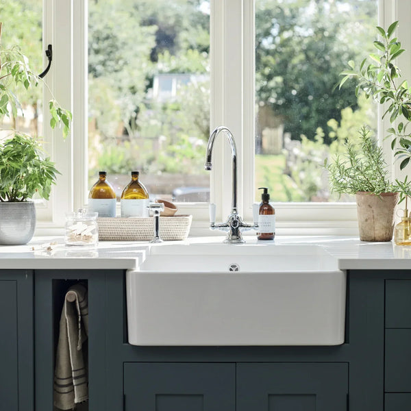 Neptune Accessories_Living accessories_Bath & body default Bluebell and Honeysuckle, Ironing Water