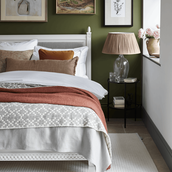 Neptune Beds 0 paint service / Super King Larsson Bed