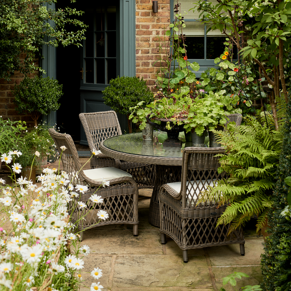 Neptune Garden Sets Dining Set Harrington 6 Seater Garden Set