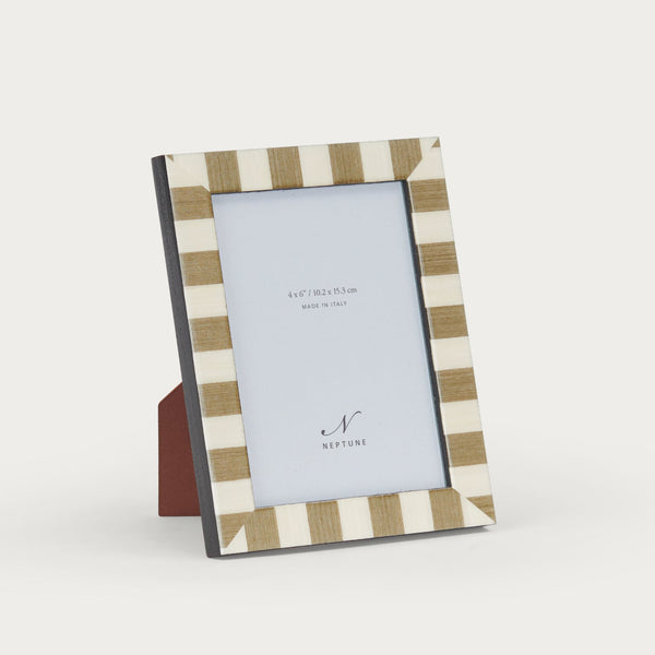 Neptune Photo Frames Montpellier 4x6 Photo Frame, Green & White
