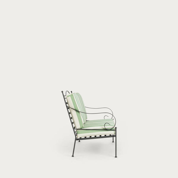 Neptune Sofas Cheltenham 2 Seater Sofa with Cushions