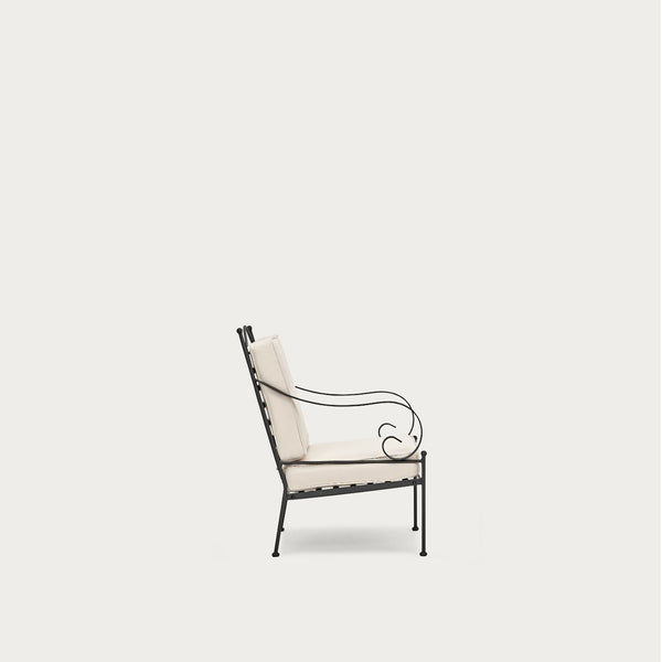 Neptune Sofas Cheltenham Armchair with Cushions