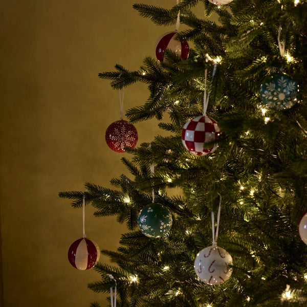 Neptune Seasonal_Christmas_Christmas trees default Windsor 7ft Nordmann Fir Christmas Tree