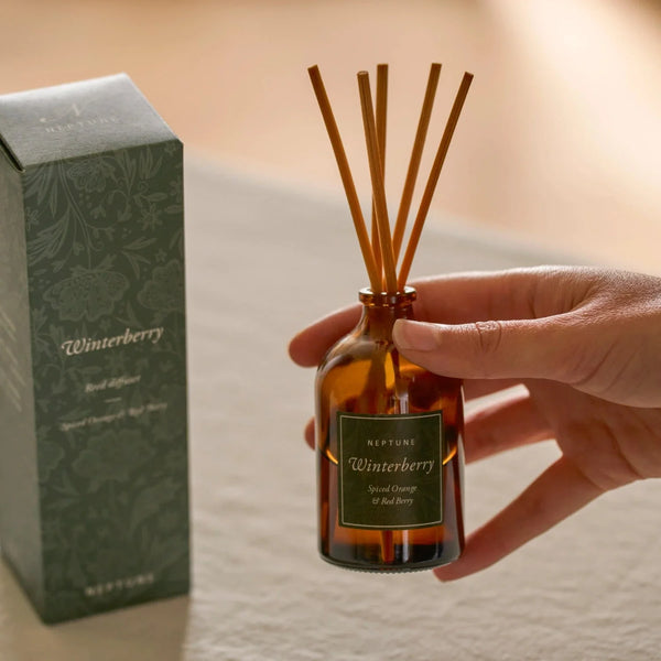 Neptune Seasonal_Christmas_Christmas fragrance default Winterberry Reed Diffuser, Spiced Orange & Red Berry